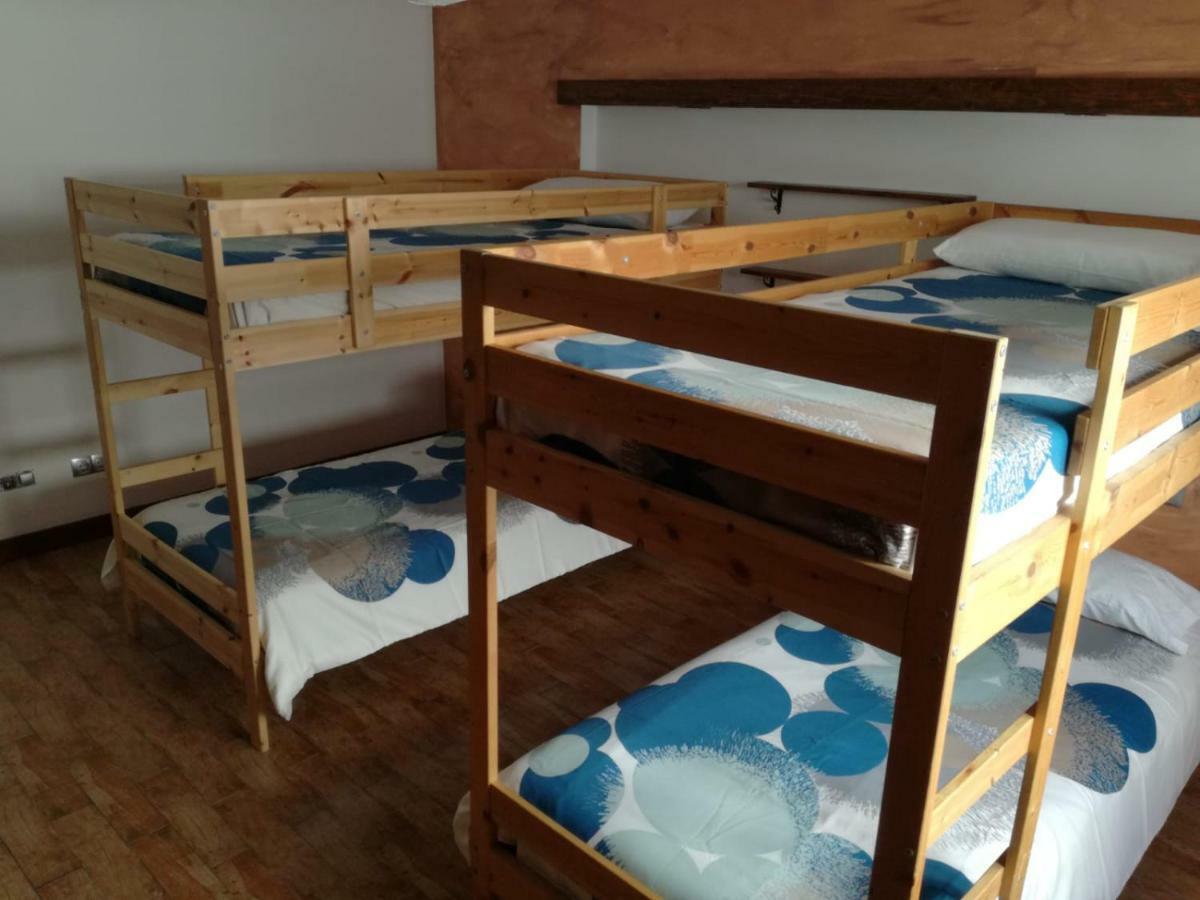 Surfhouse Hostel Famara Caleta De Famara ภายนอก รูปภาพ
